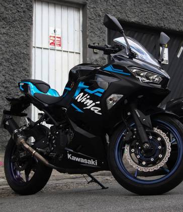 KAWASAKI NINJA 400 